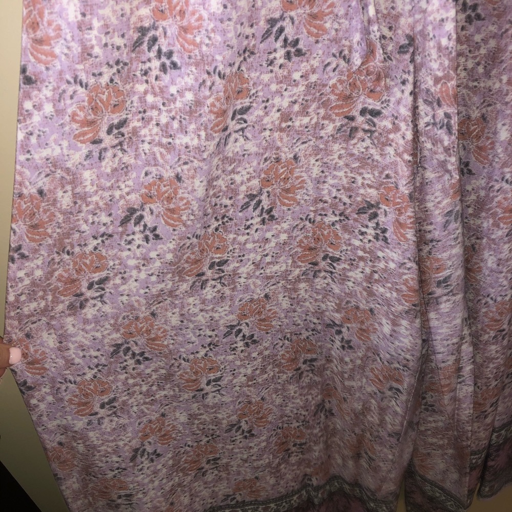 Patterned Flowy Jumpsuit - Picture 12 of 15
